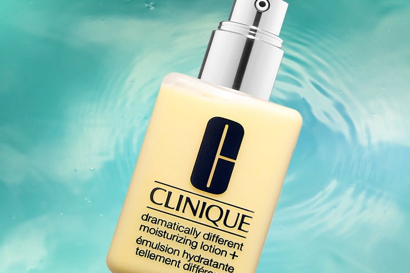 clinique dramatically different moisturising lotion plus review