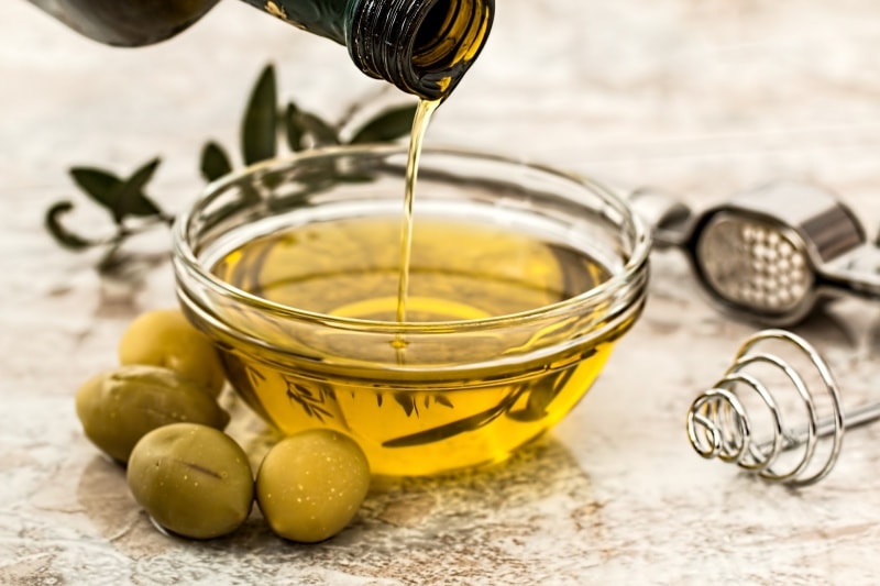 diet change for healthy skin olive oil