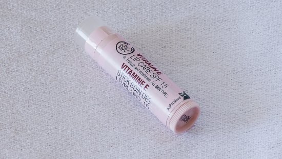 the body shop vitamin e lip care sp 15 01